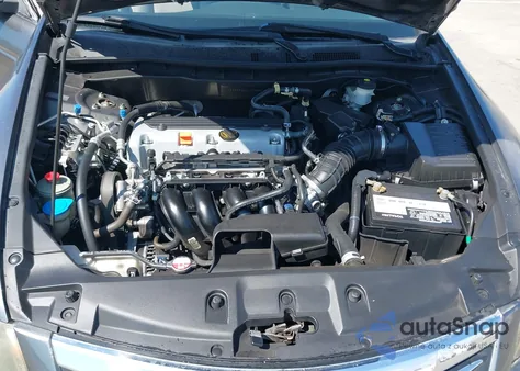 2011 Honda Accord 2.4 Lx z USA, uszkodzony, nr VIN 1HGCP2F32BA075867